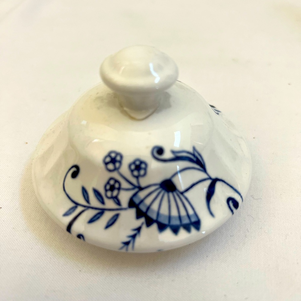 J & G Meakin LEGATO Creamer AND Sugar Bowl With Top Classic White & Blue England - Picture 10 of 15